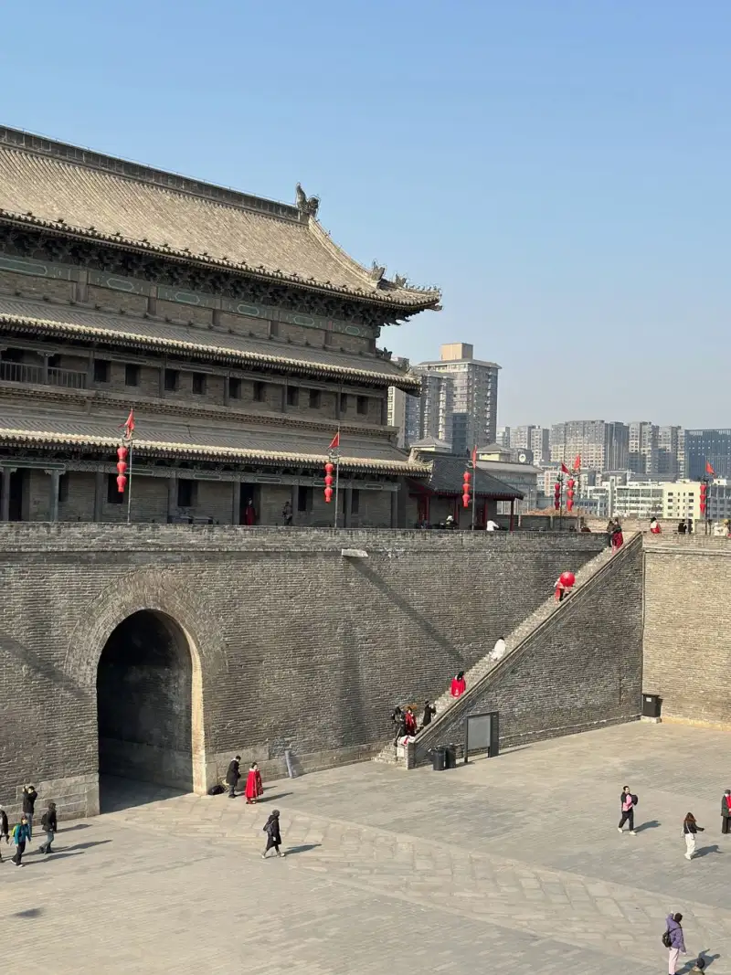 LED照明节能方案在工厂车间改造中的实际应用与效益分析