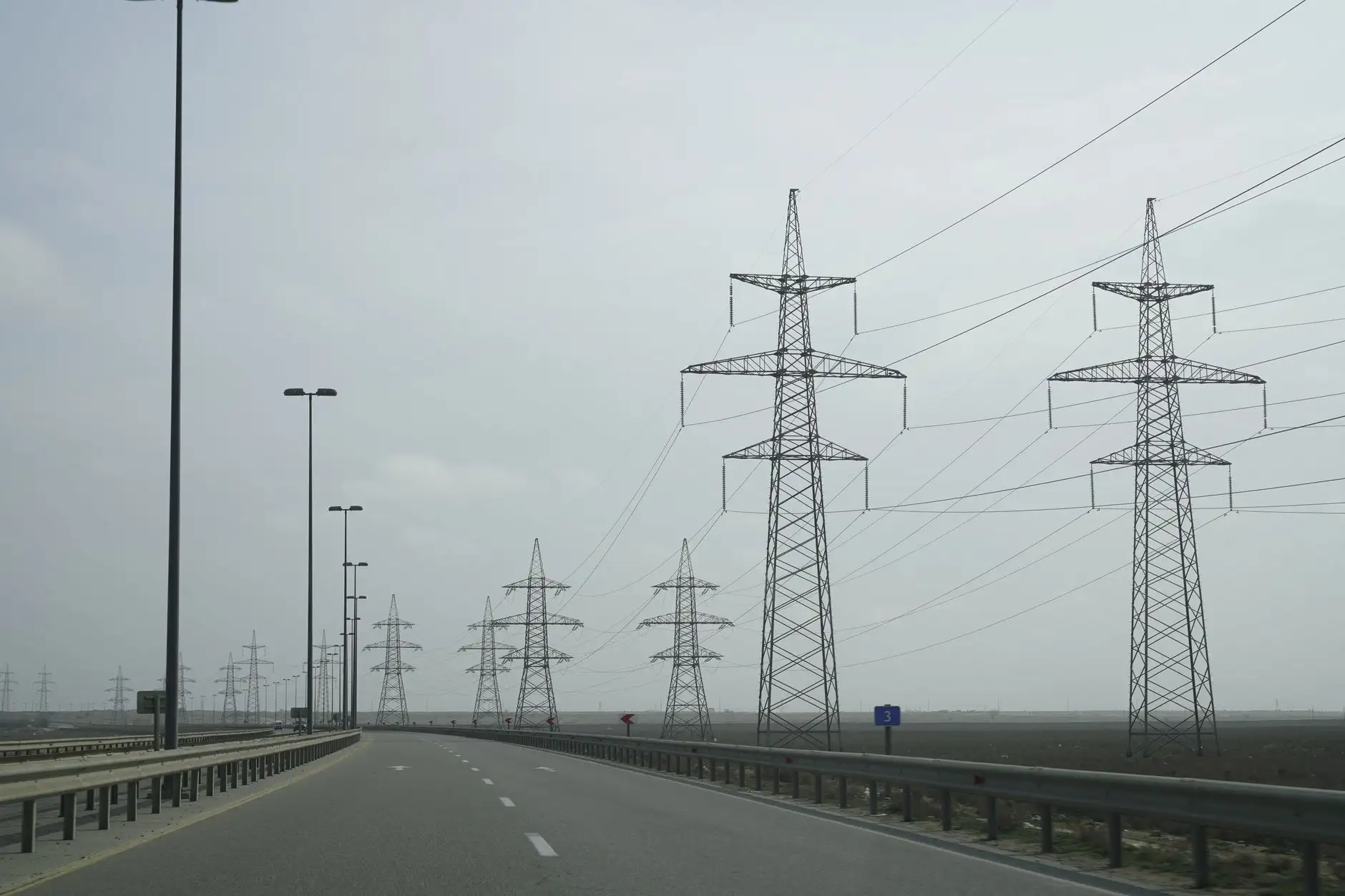 南宁速柏霖LED灯具产品技术参数对比分析